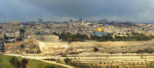 Blick vom Ölberg auf die Heilige Stadt Jerusalem